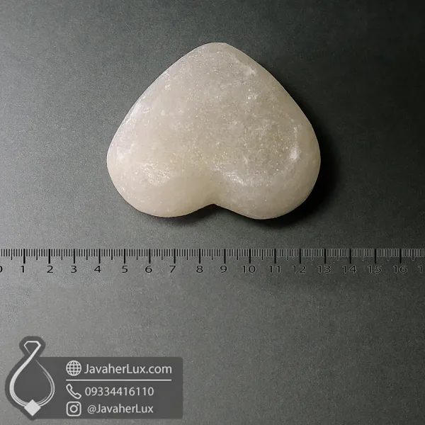 halite-salt-stone-soap-code-400624- صابون ماساژ سنگ نمک هالیت تراش قلب - جواهرلوکس - javaherlux.com